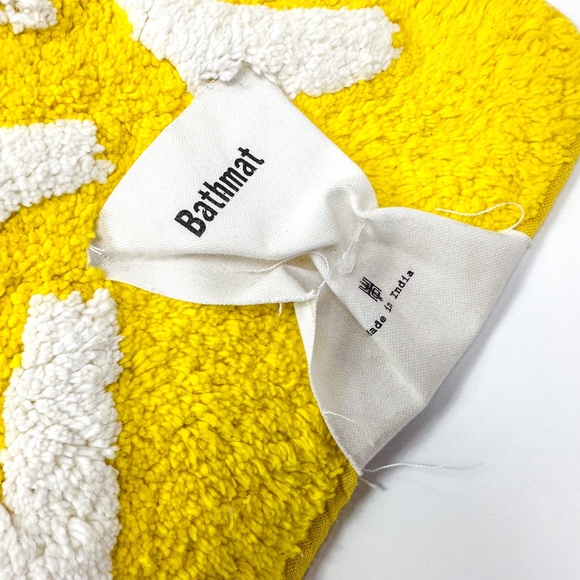 Urban Outfitters Lemon Squeeze the Day Bathroom Rug - Picture 4 of 6